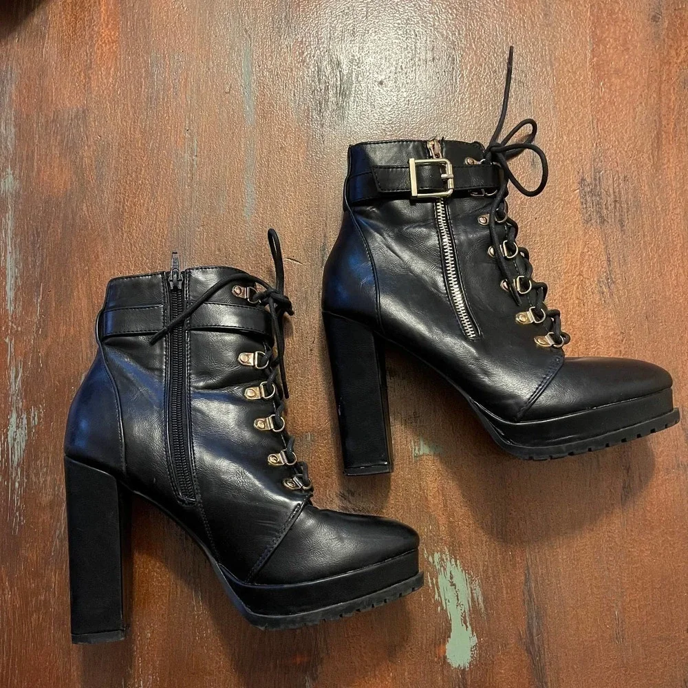 ShoeDazzle High Heels Ankle Boots Sz 9 - Picture 2 of 10